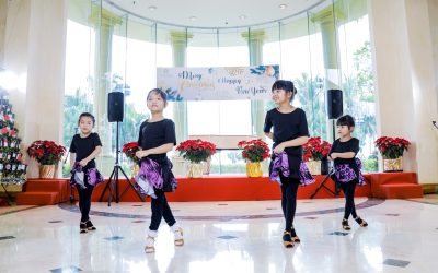 1577182045-初班表演